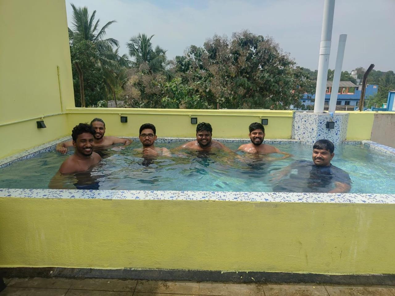 Eagle Nest Residency Otel Kottakuppam Dış mekan fotoğraf