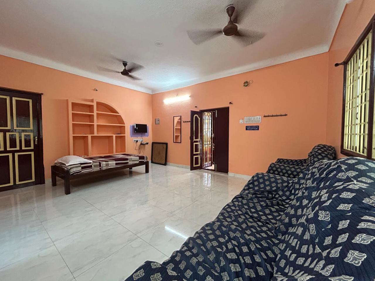 Eagle Nest Residency Otel Kottakuppam Dış mekan fotoğraf