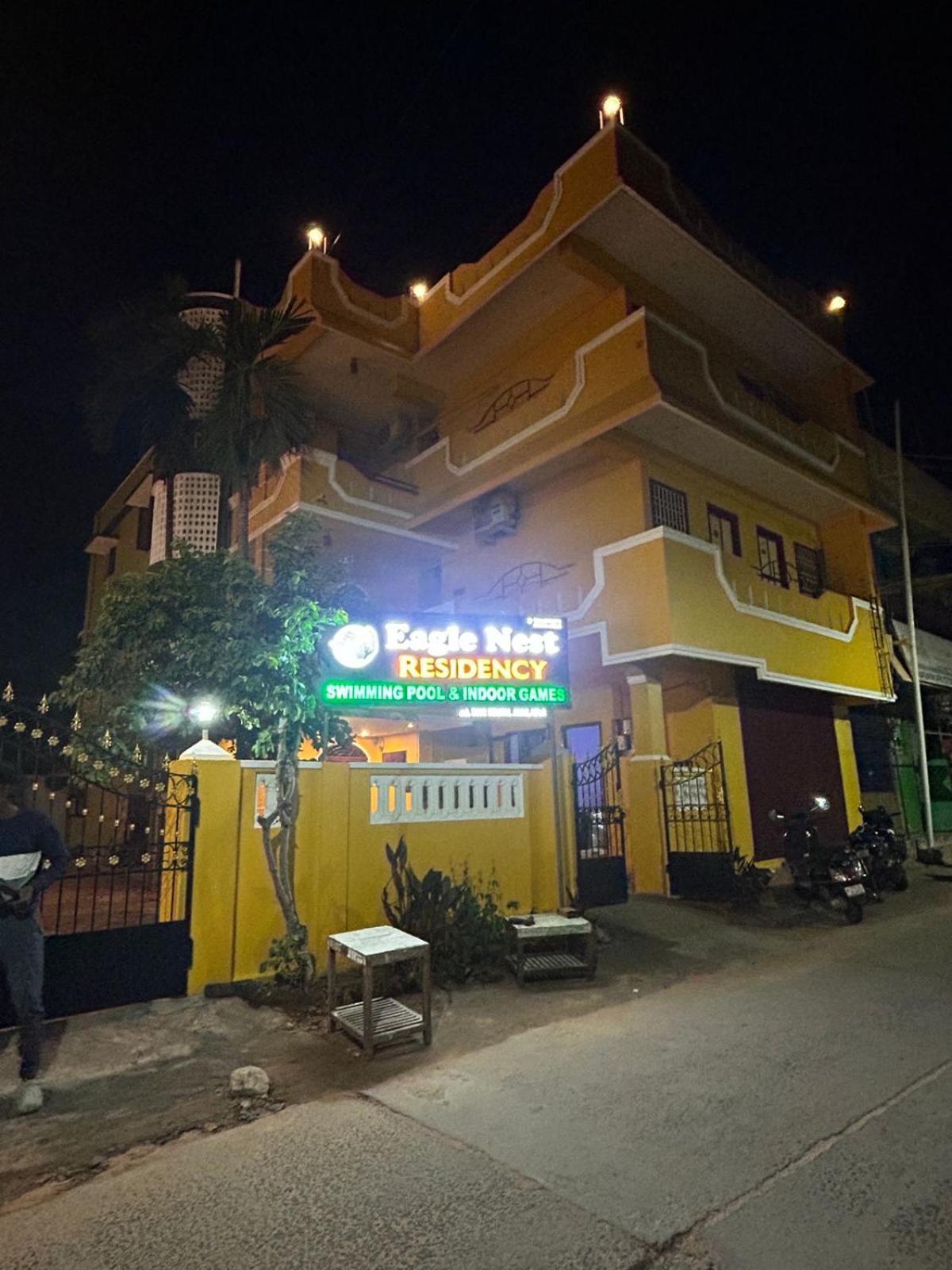 Eagle Nest Residency Otel Kottakuppam Dış mekan fotoğraf